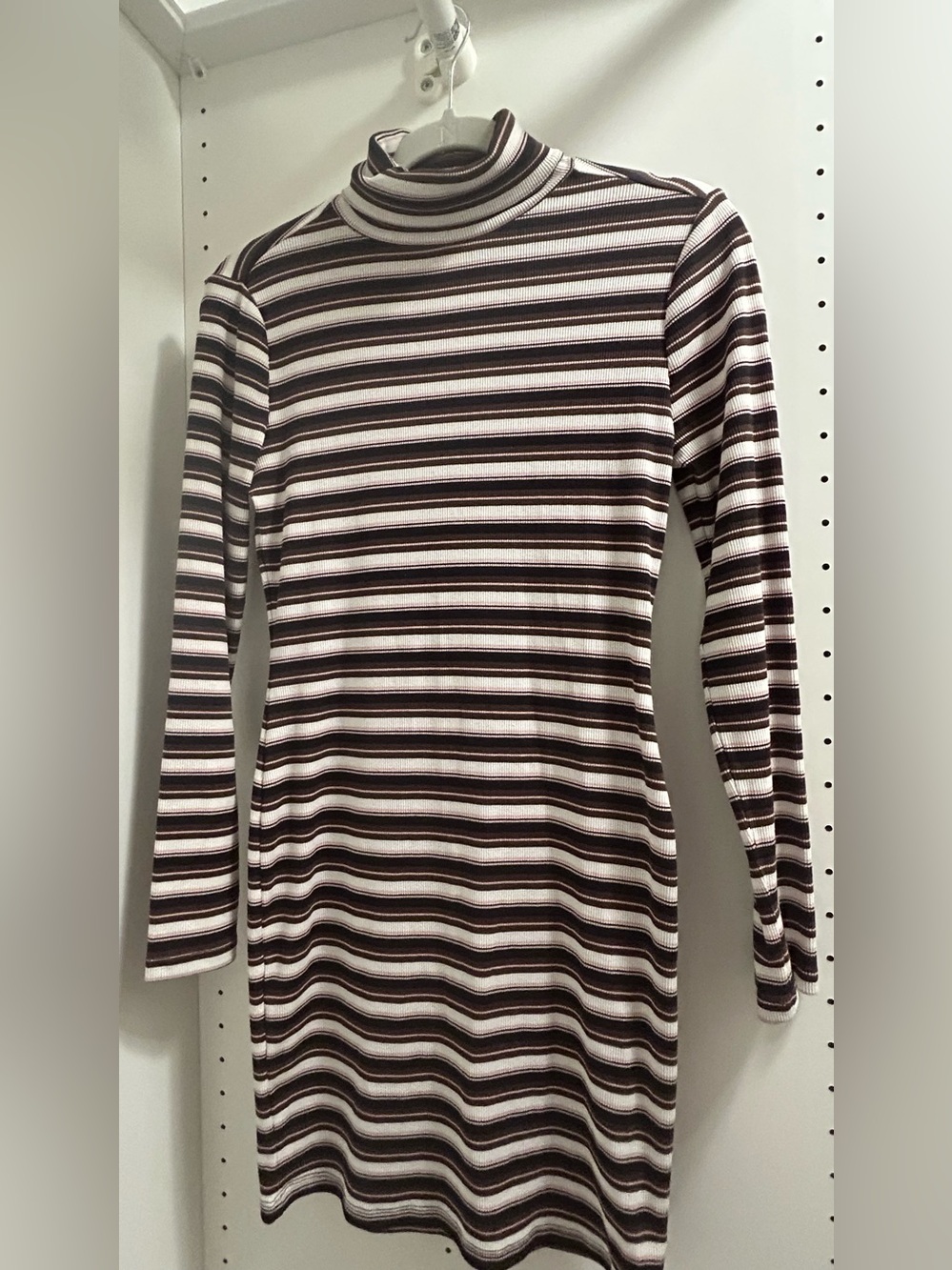 No Boundaries Brown & White Striped Long-Sleeve Turtleneck Top